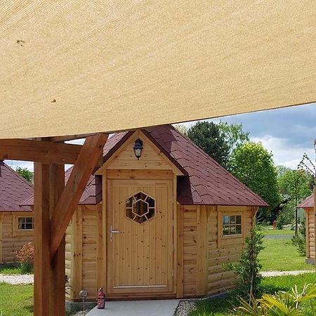 Camping Le Vallage Attigny エクステリア 写真