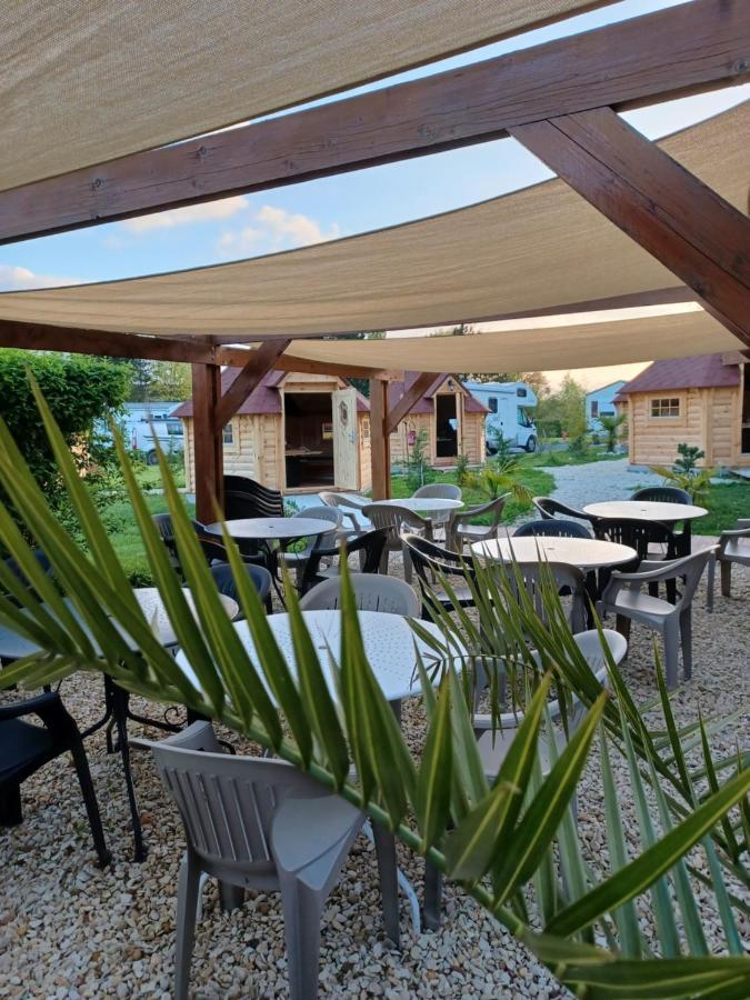 Camping Le Vallage Attigny エクステリア 写真