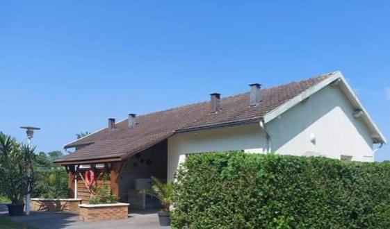 Camping Le Vallage Attigny エクステリア 写真