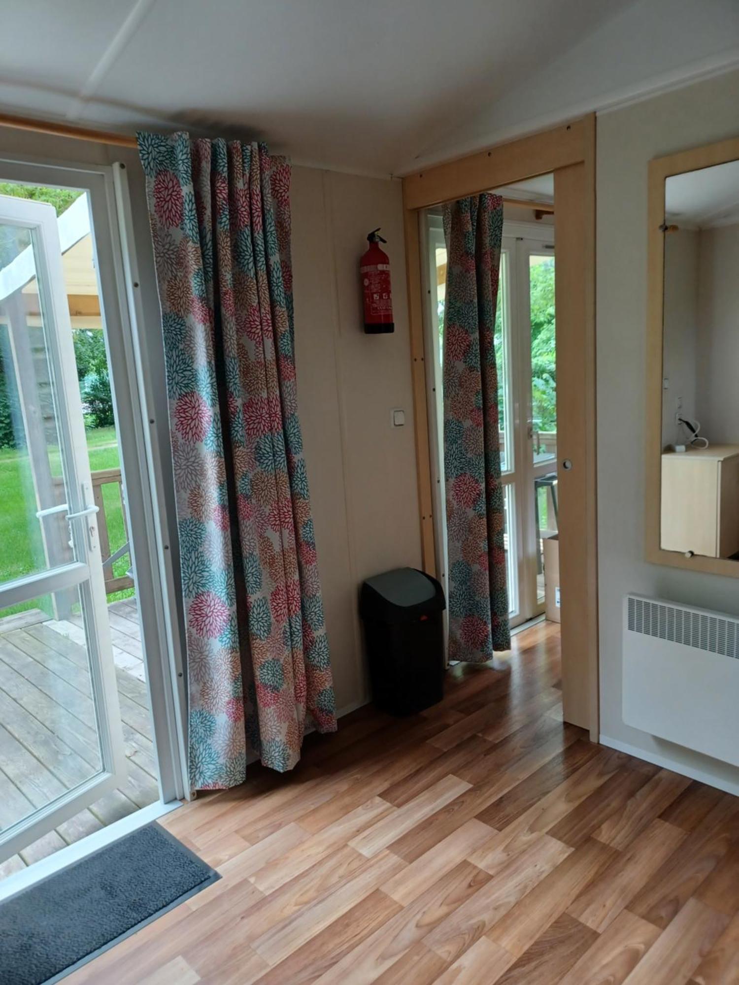 Camping Le Vallage Attigny エクステリア 写真